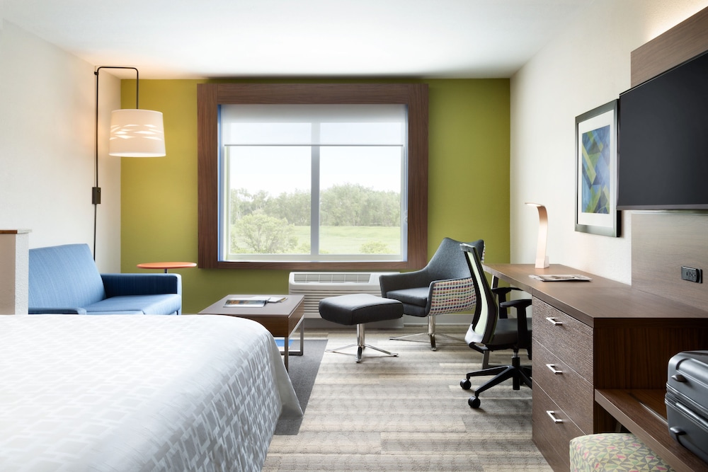 Standard Room, 1 King Bed with Sofa bed (Extra Floor Space) photo 1