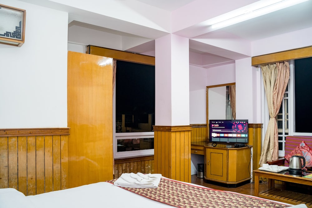 Executive Room - Photo 22