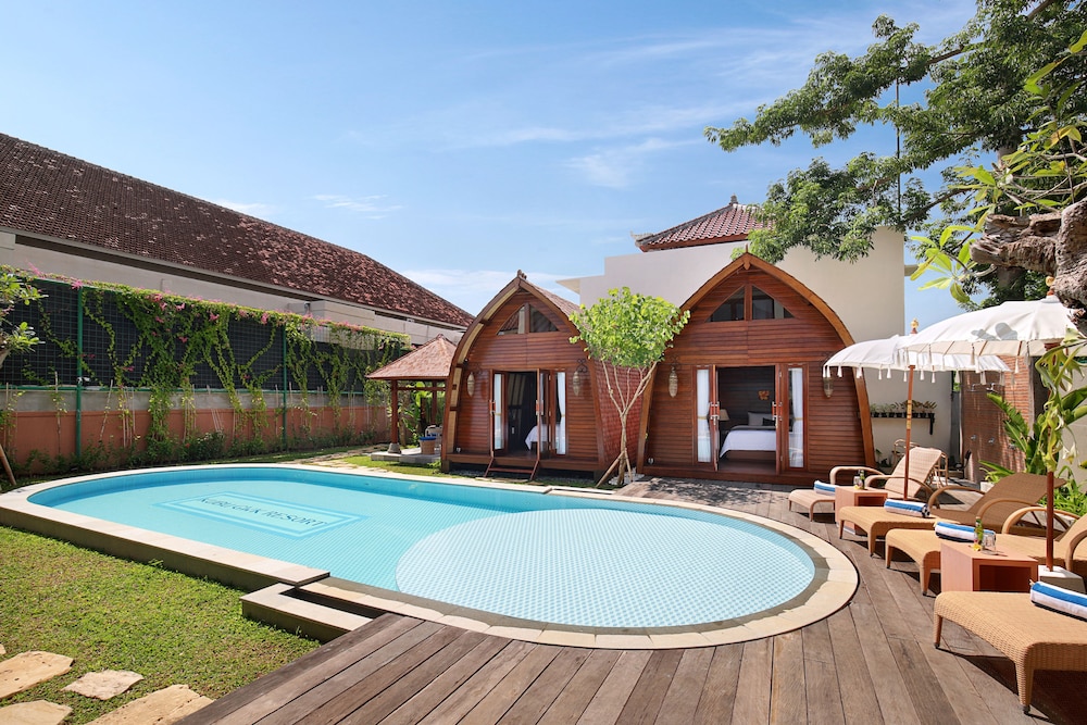 Room, Pool View - Photo 1