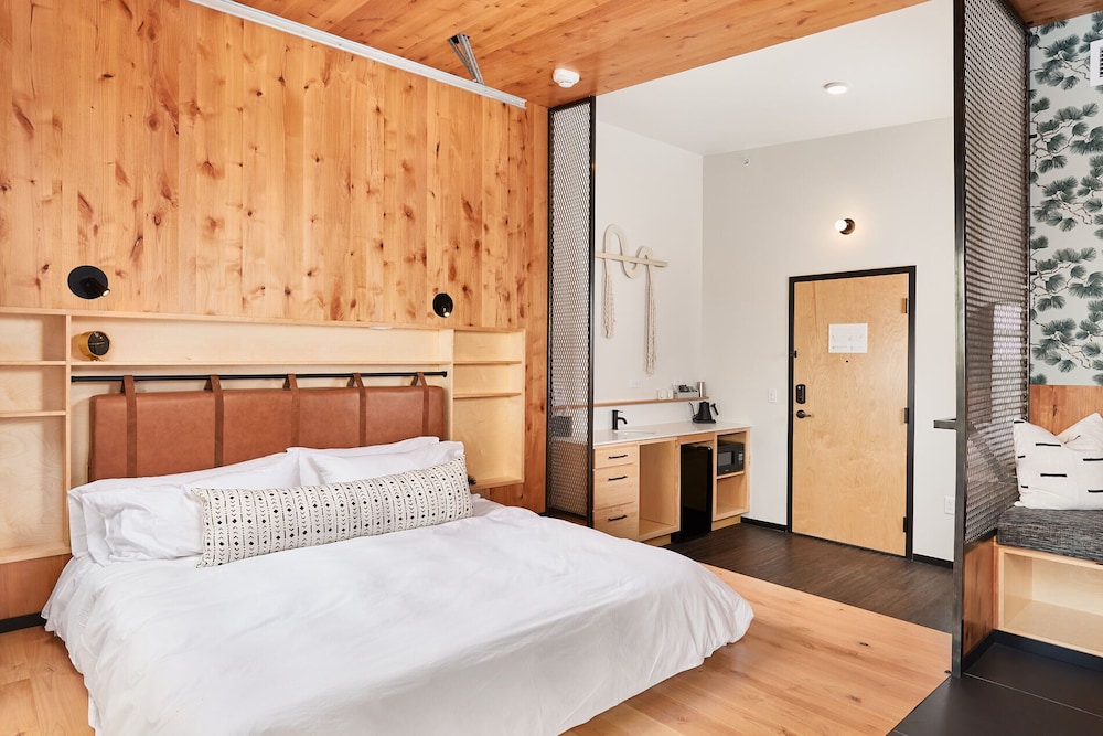 City King Suite
