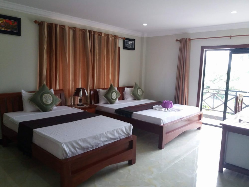 Standard Double or Twin Room, Balcony, City View photo 3