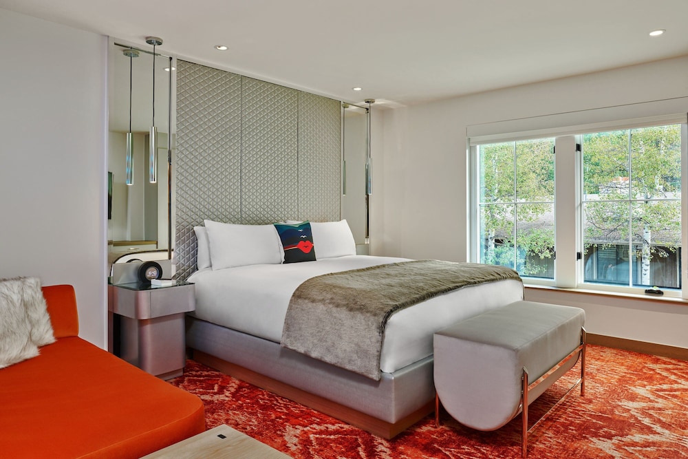 Room, 3 Bedrooms, Balcony - Photo 3