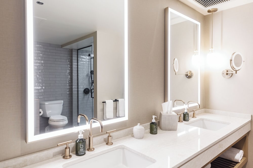 Black Diamond Floor, Executive Suite, 1 King Bed, Non Smoking, Business Lounge Access - Photo 9