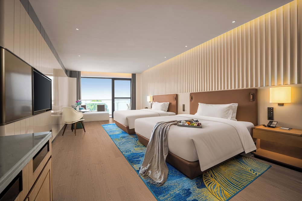 Deluxe Twin Room, 2 Queen Beds, Lake View