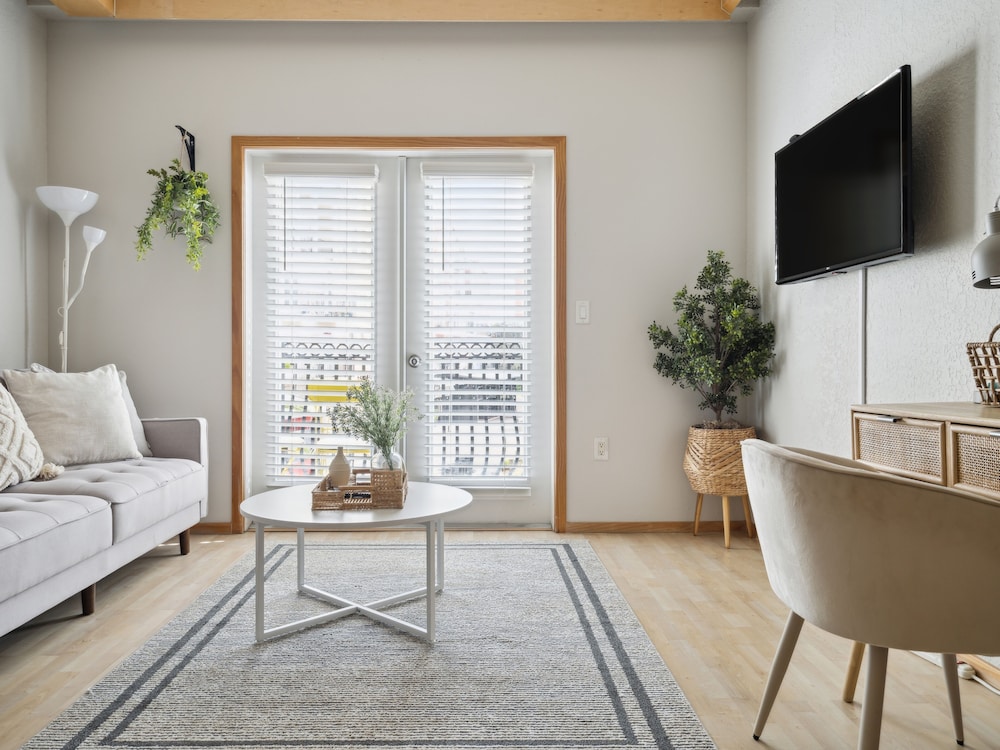 House, 1 Bedroom
