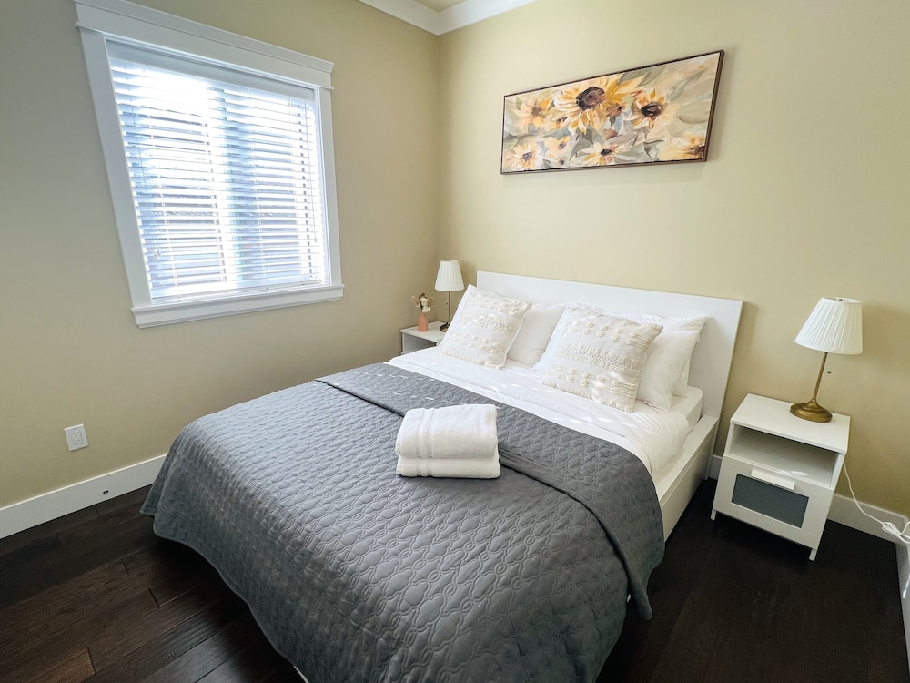 Basic Double Room, 1 Bedroom, Shared Bathroom (Room B) photo 1