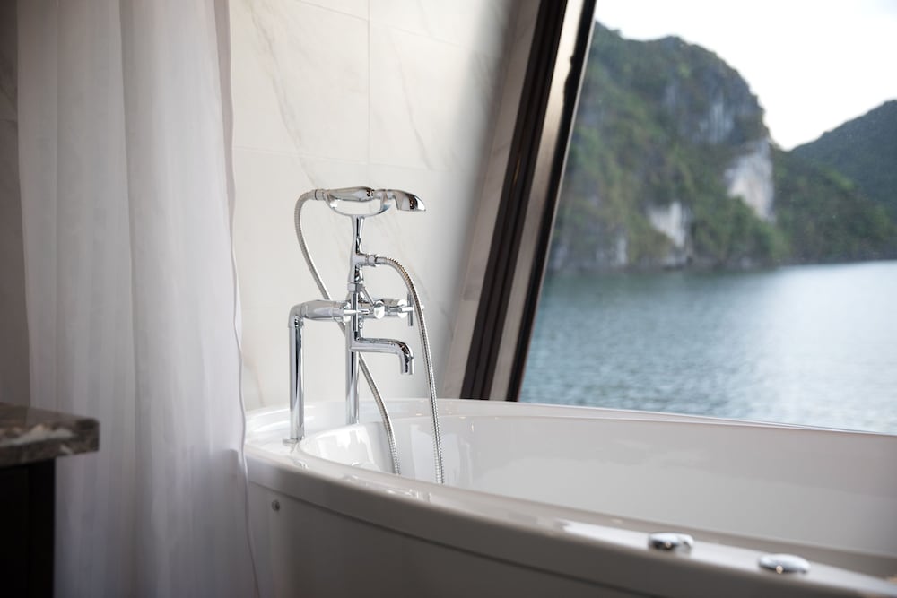 Senior Double or Twin Room, Balcony, Sea View - 2D1N photo 3