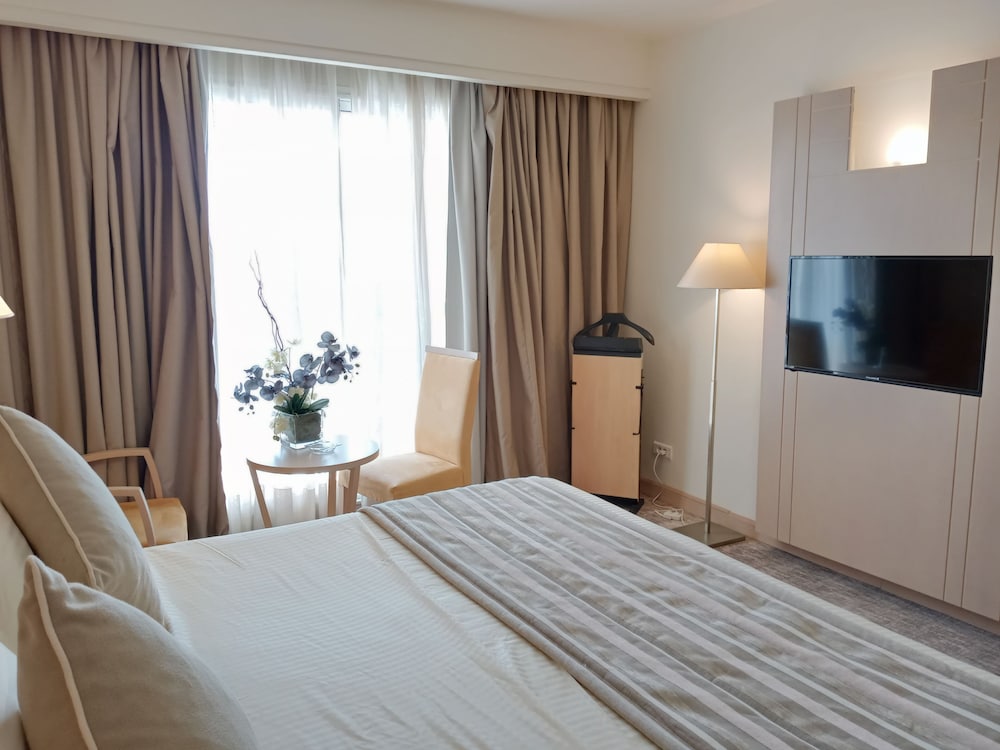 Executive Room photo 2