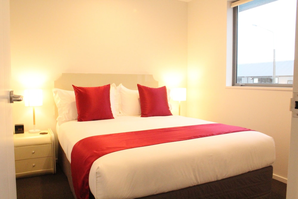 Suite, 1 Bedroom, City View