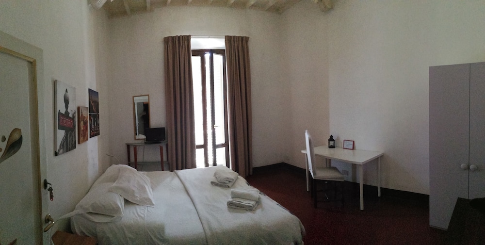 Basic Single Room, 1 Twin Bed, Shared Bathroom, City View