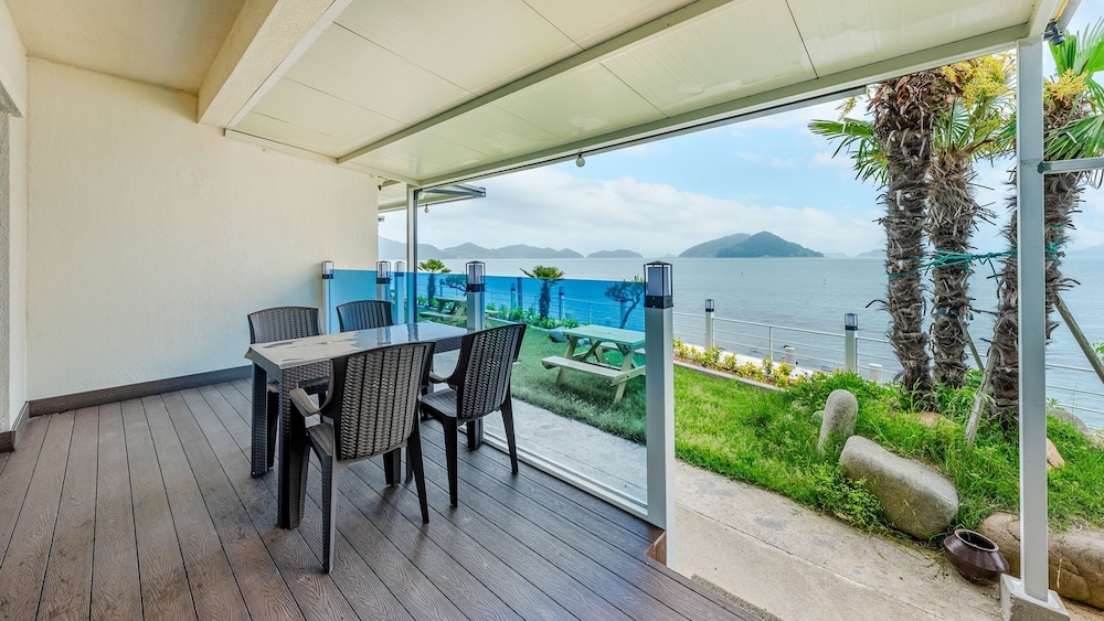 Basic Room, 1 Bedroom (ROOM 107(Ocean view)) - Photo 6