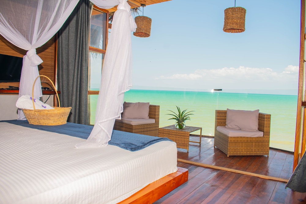 Junior Suite with Sea View - Photo 8