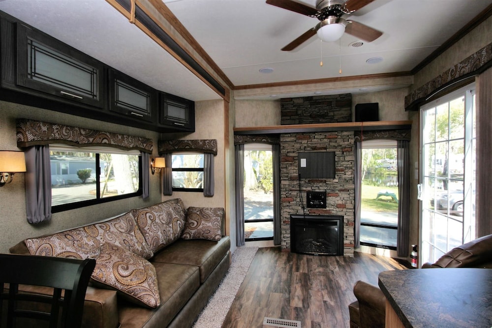 Mobile Home, 1 Bedroom photo 2