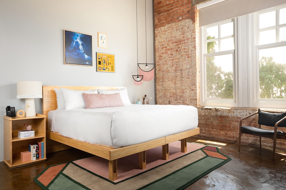 Suite, 2 Double Beds, City View - Photo 3