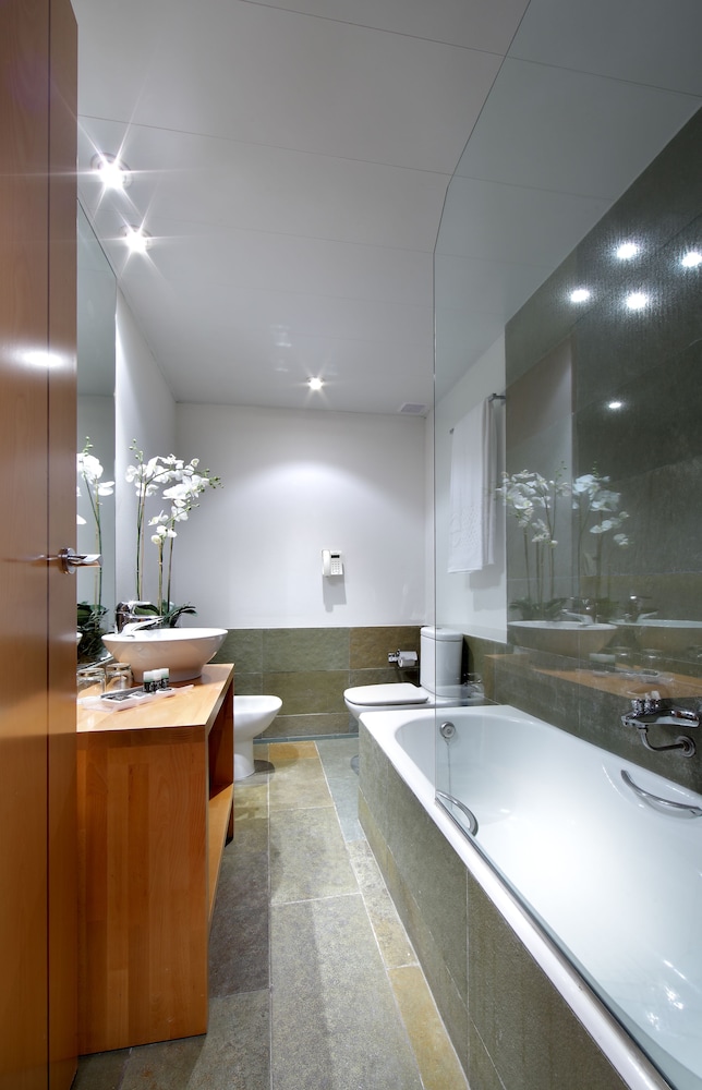 Double Room - Photo 8