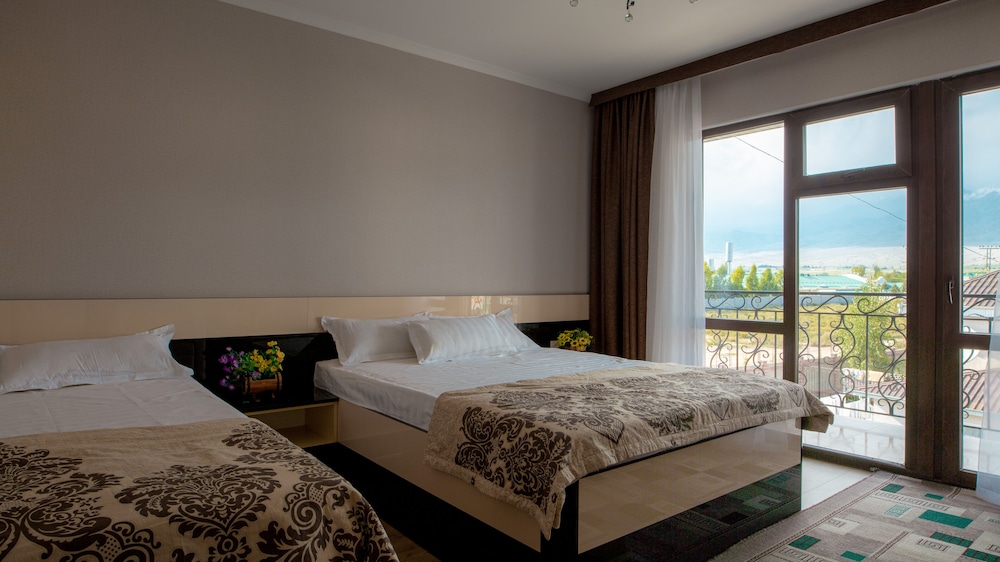 Luxury Triple Room