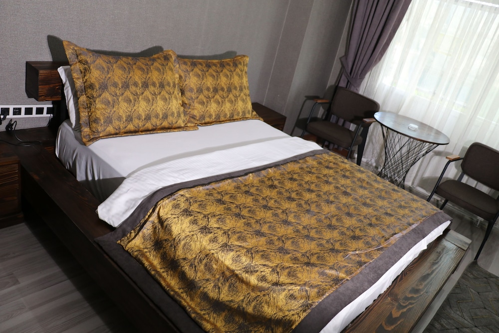Standard Room photo 2