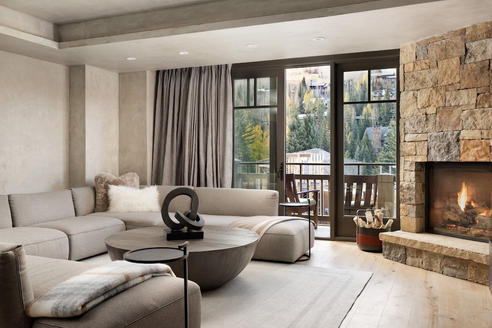 Room, 4 Bedrooms (Born Free Residence) - Photo 9