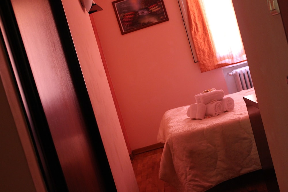 Double or Twin Room photo 1