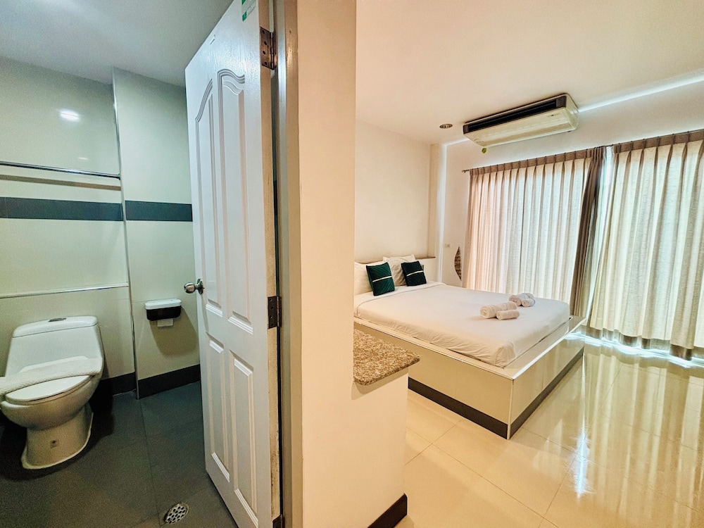 Family Double Room, City View photo 2