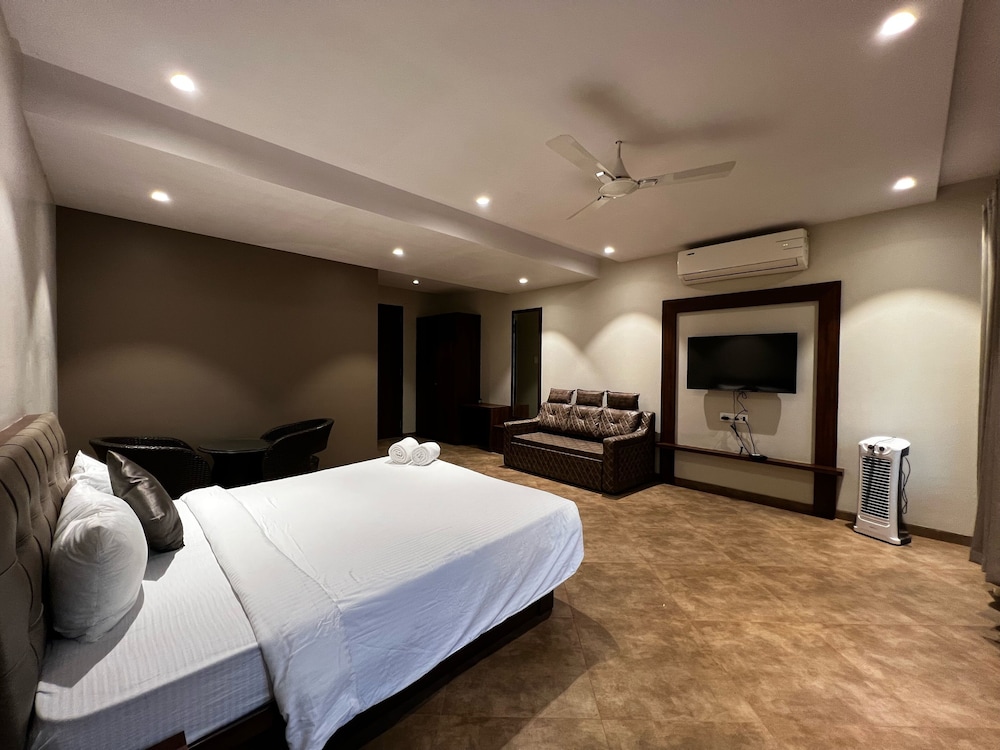 Club Room - Photo 3