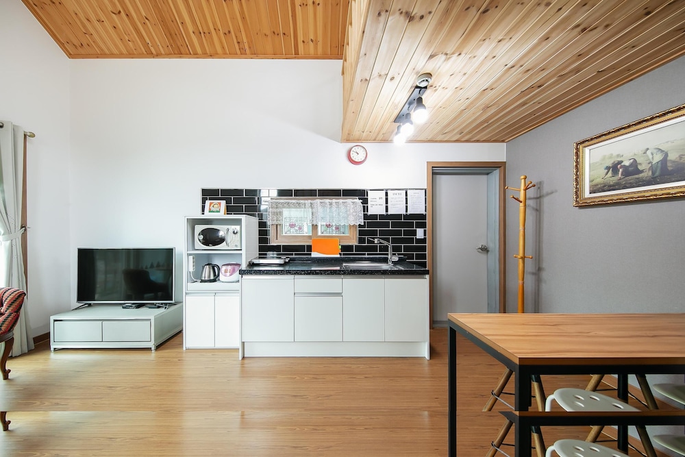 Basic Room, 2 Bedrooms (2F-Dokchea) - Photo 11