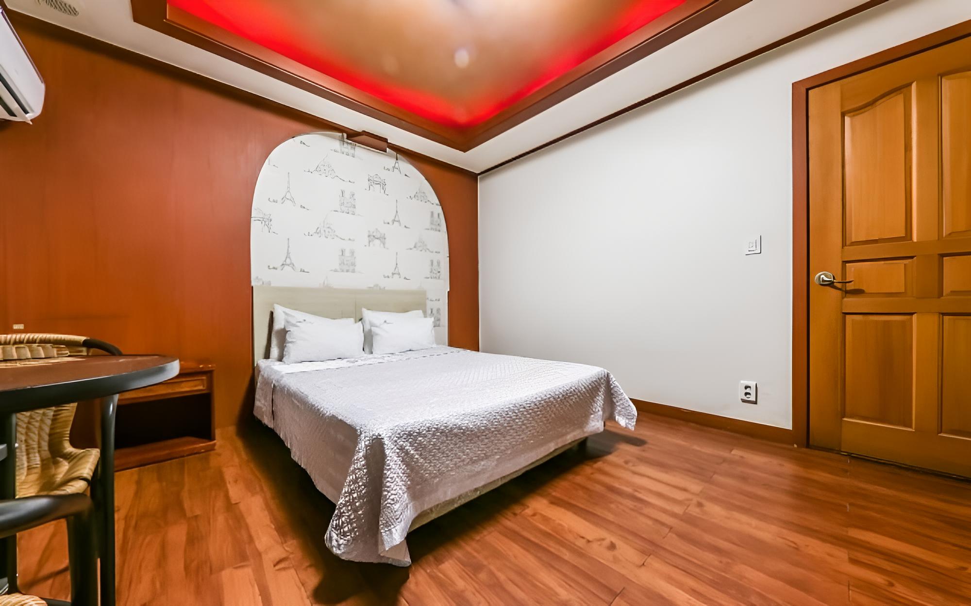 Room (Standard) photo 2