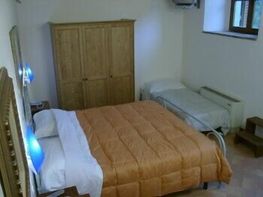 Standard Triple Room photo 1