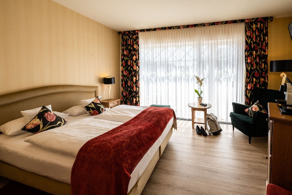 Double Room - Photo 3