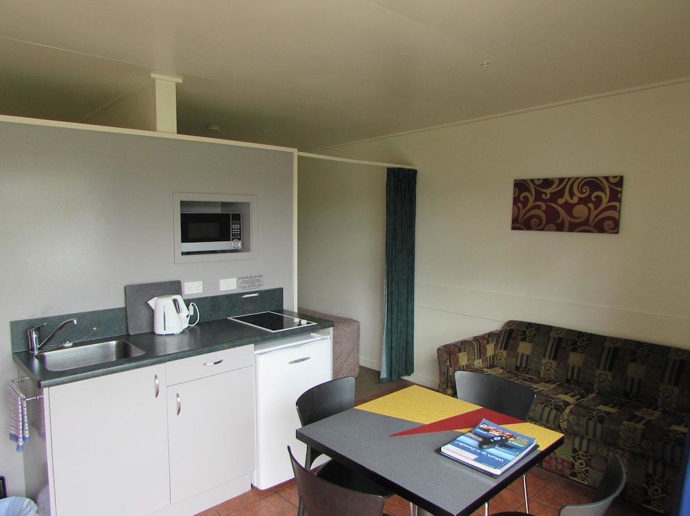 Self Contained Unit, 2 bedroom photo 1