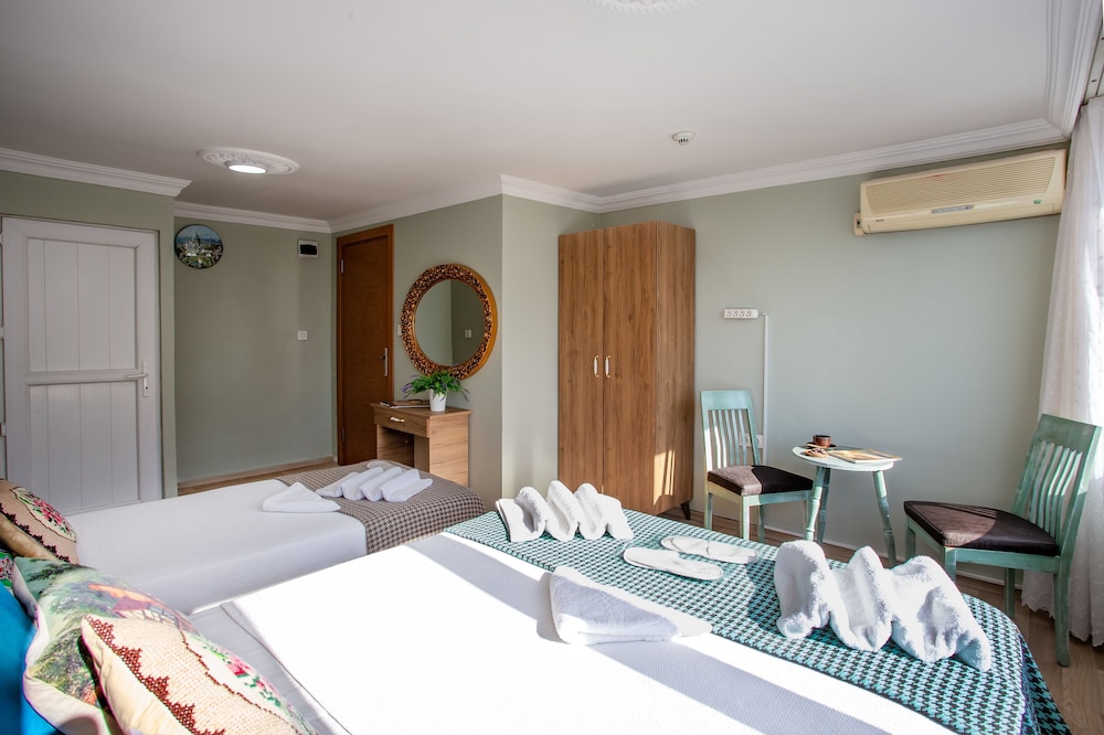 Deluxe Double Room photo 3