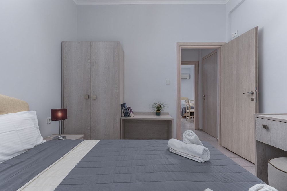 Family Apartment - Photo 2