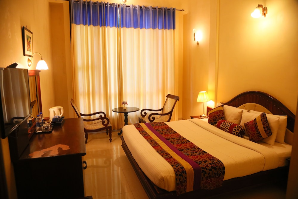 Ginger Premium Room with Fan (fan indicates no AC)