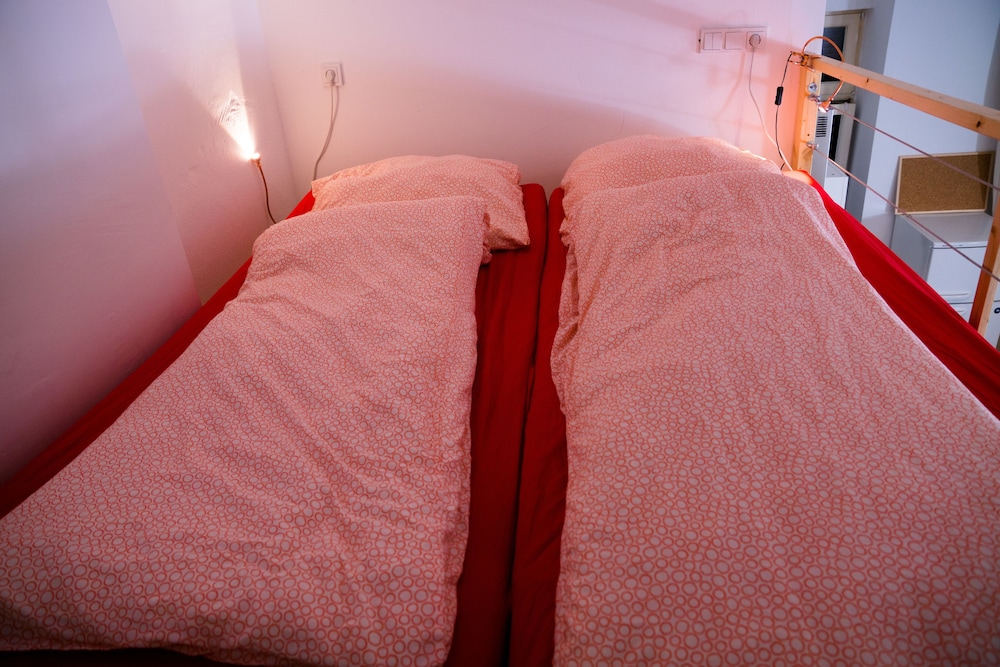 Business Loft, 1 Queen Bed with Sofa bed, Kitchen, Garden Area photo 2