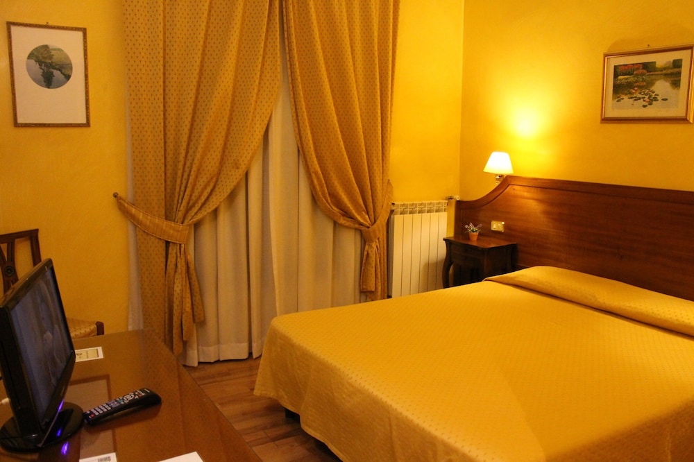 Classic Triple Room