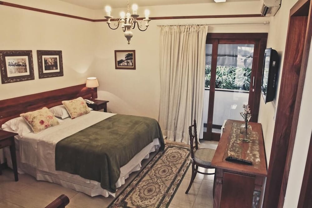 Deluxe Double or Twin Room photo 3