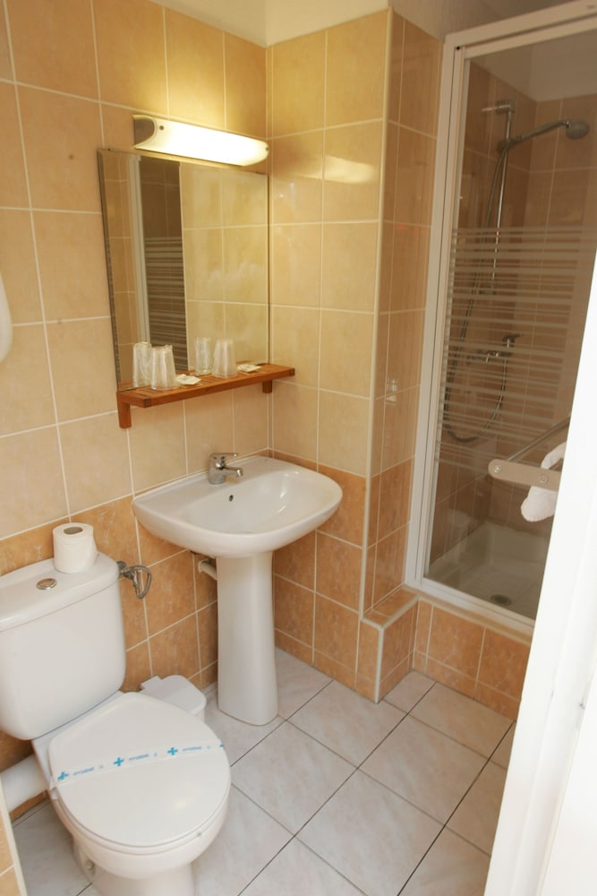 Standard Double or Twin Room, Balcony photo 2
