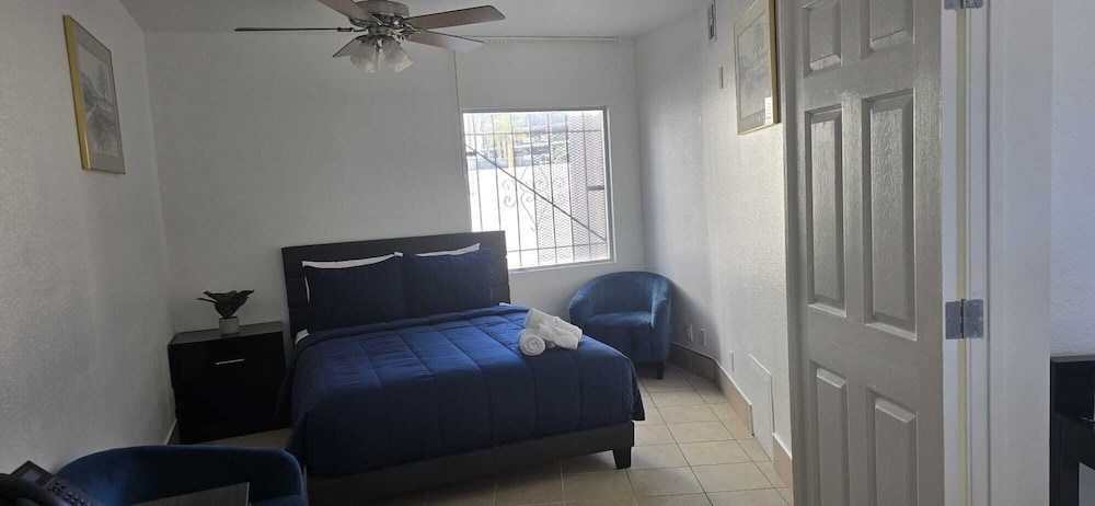 Deluxe Suite - Photo 1