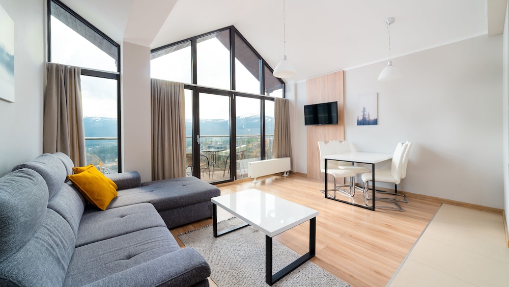 Apartment (3109)
