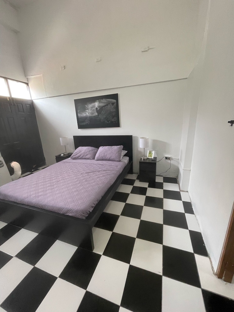 Suite #23 (With Balcony) photo 1