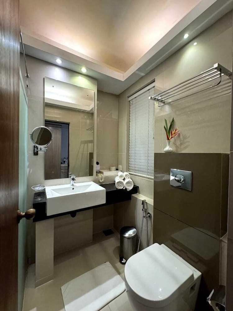 Deluxe Triple Room, 1 Bedroom, Private Bathroom, Sea View photo 3