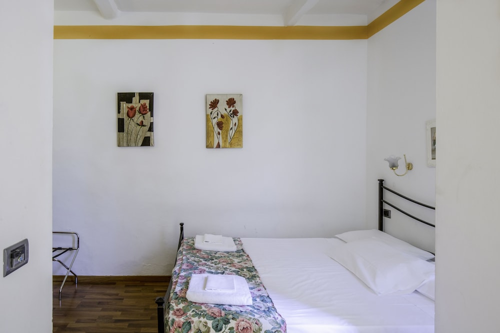 Standard Double Room, 1 Double Bed photo 3