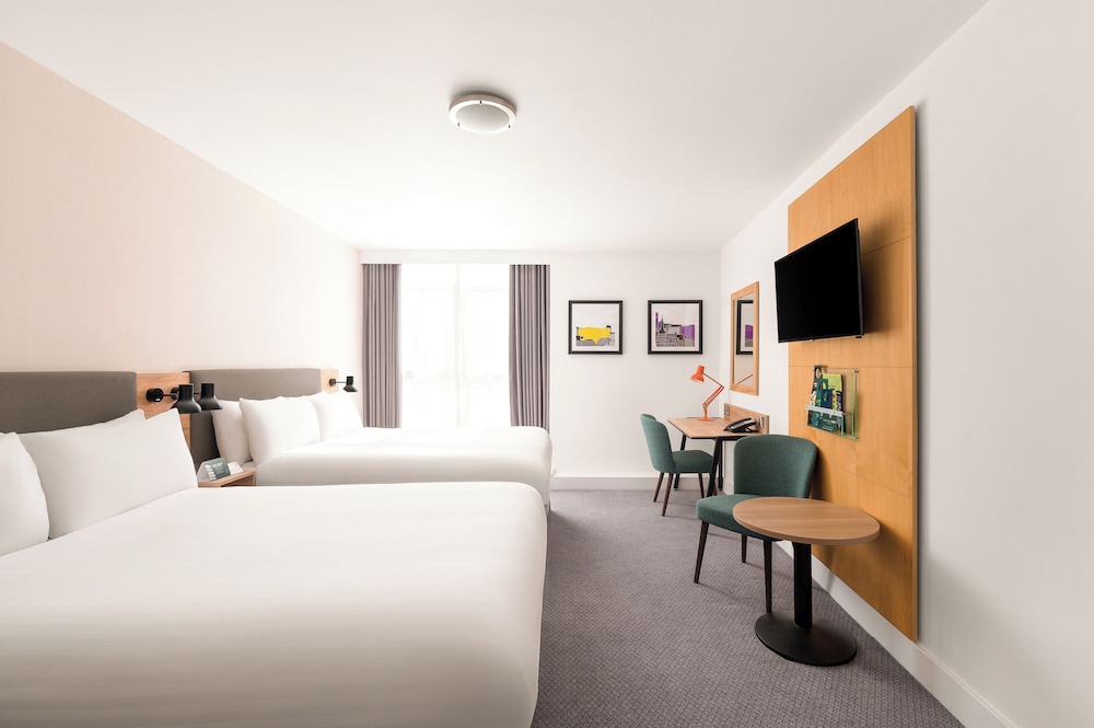 Premium Room, 2 Double Beds - Photo 5