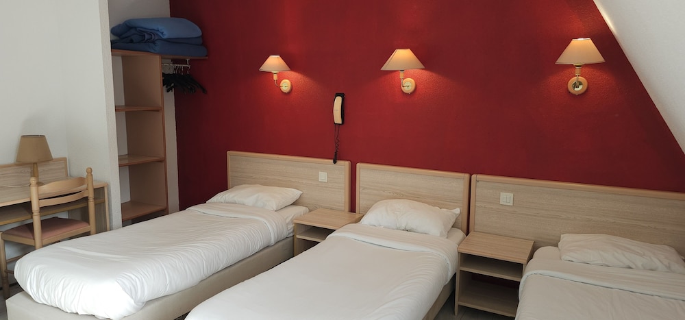 Classic Triple Room - Photo 6