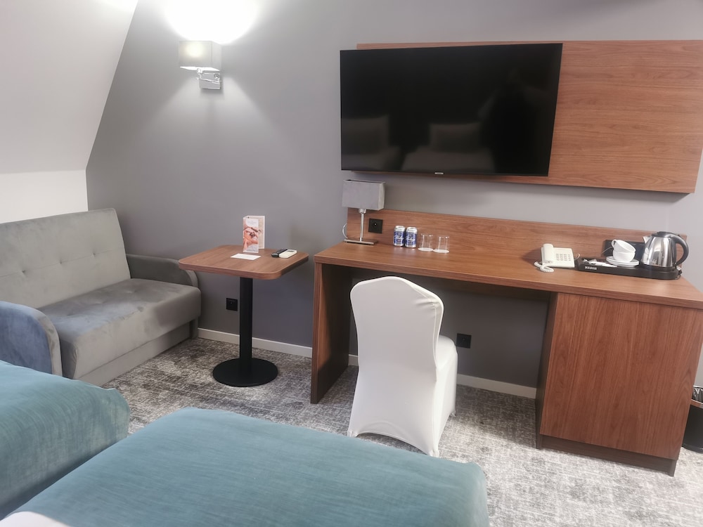 Premium Double or Twin Room photo 3