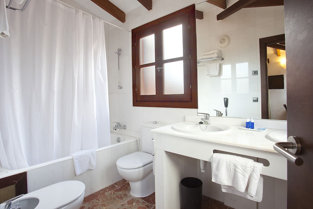 Panoramic suite, 1 bedroom, terrace, sea view Spa access not included