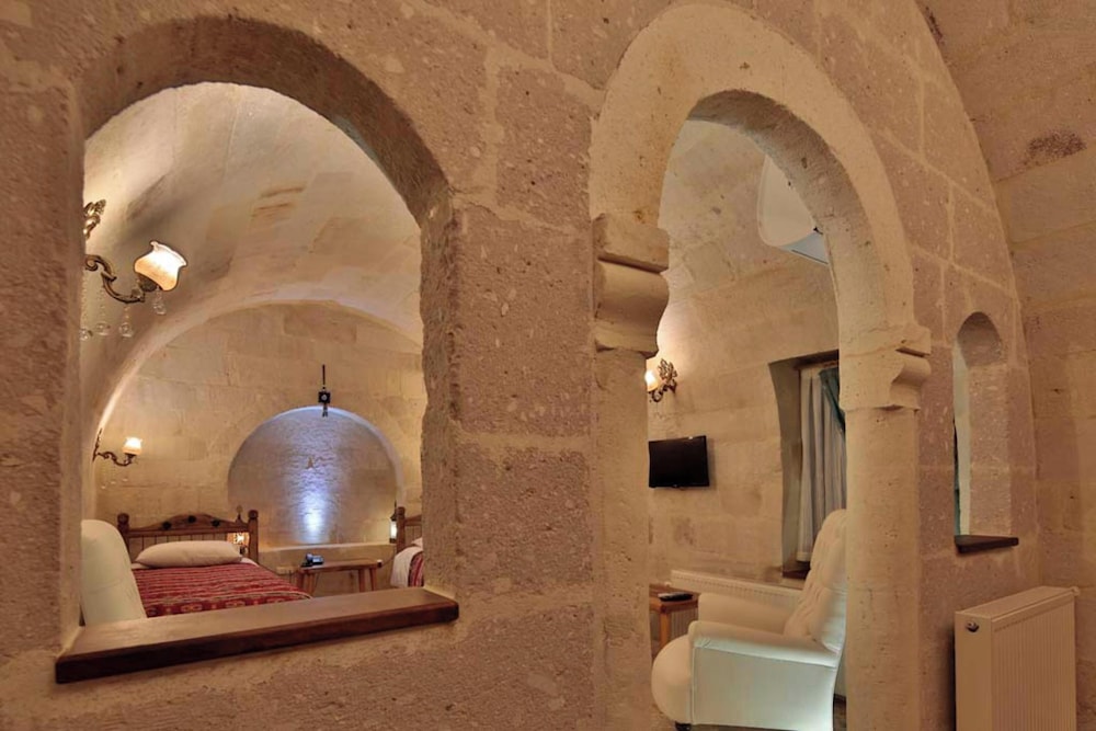 109 - CHAPEL SUITE photo 2