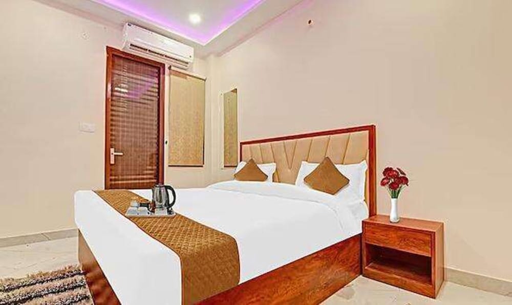 Deluxe Room - Photo 1
