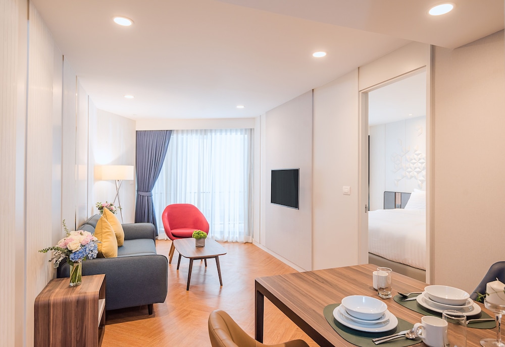 One Bedroom Deluxe