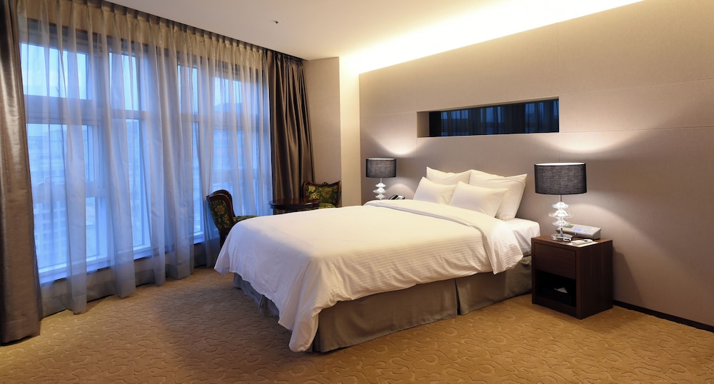 Royal Suite photo 3